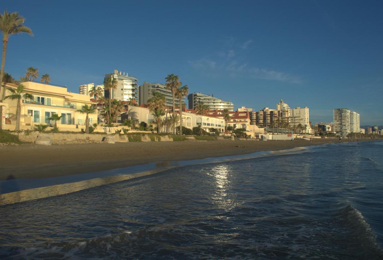 Excepcional Apartamento Amanecer Al Borde De Playa Y Mar, En Chalet Roquetes لقنت المظهر الخارجي الصورة