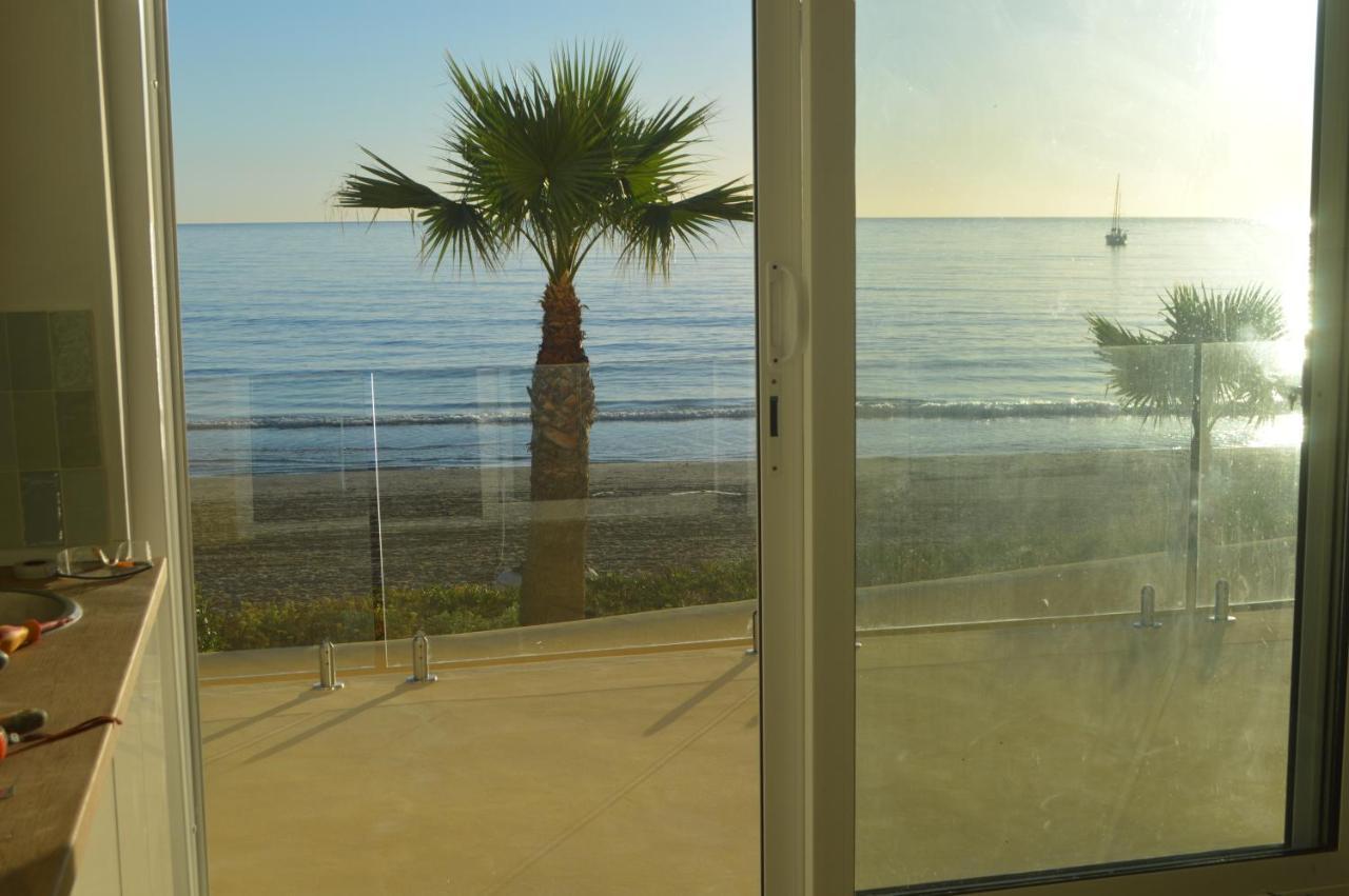Excepcional Apartamento Amanecer Al Borde De Playa Y Mar, En Chalet Roquetes لقنت المظهر الخارجي الصورة