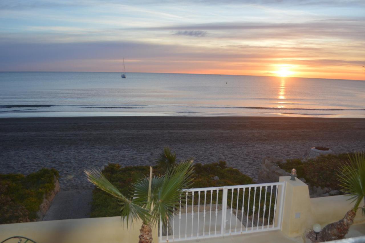 Excepcional Apartamento Amanecer Al Borde De Playa Y Mar, En Chalet Roquetes لقنت المظهر الخارجي الصورة