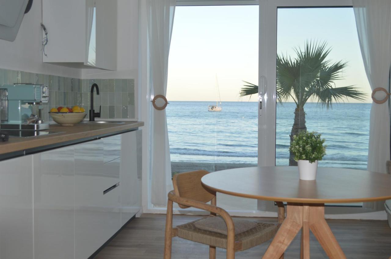 Excepcional Apartamento Amanecer Al Borde De Playa Y Mar, En Chalet Roquetes لقنت المظهر الخارجي الصورة