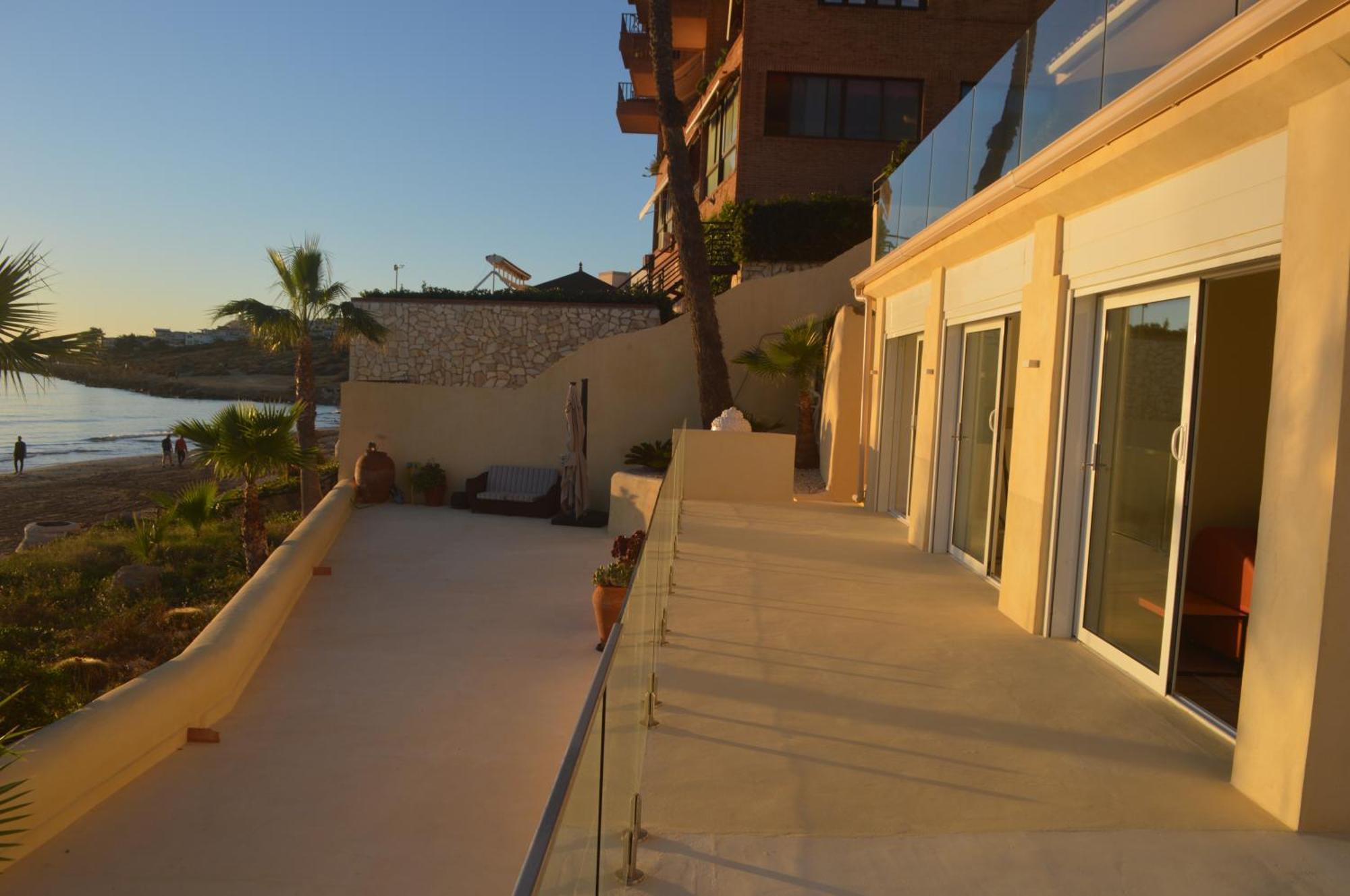 Excepcional Apartamento Amanecer Al Borde De Playa Y Mar, En Chalet Roquetes لقنت المظهر الخارجي الصورة