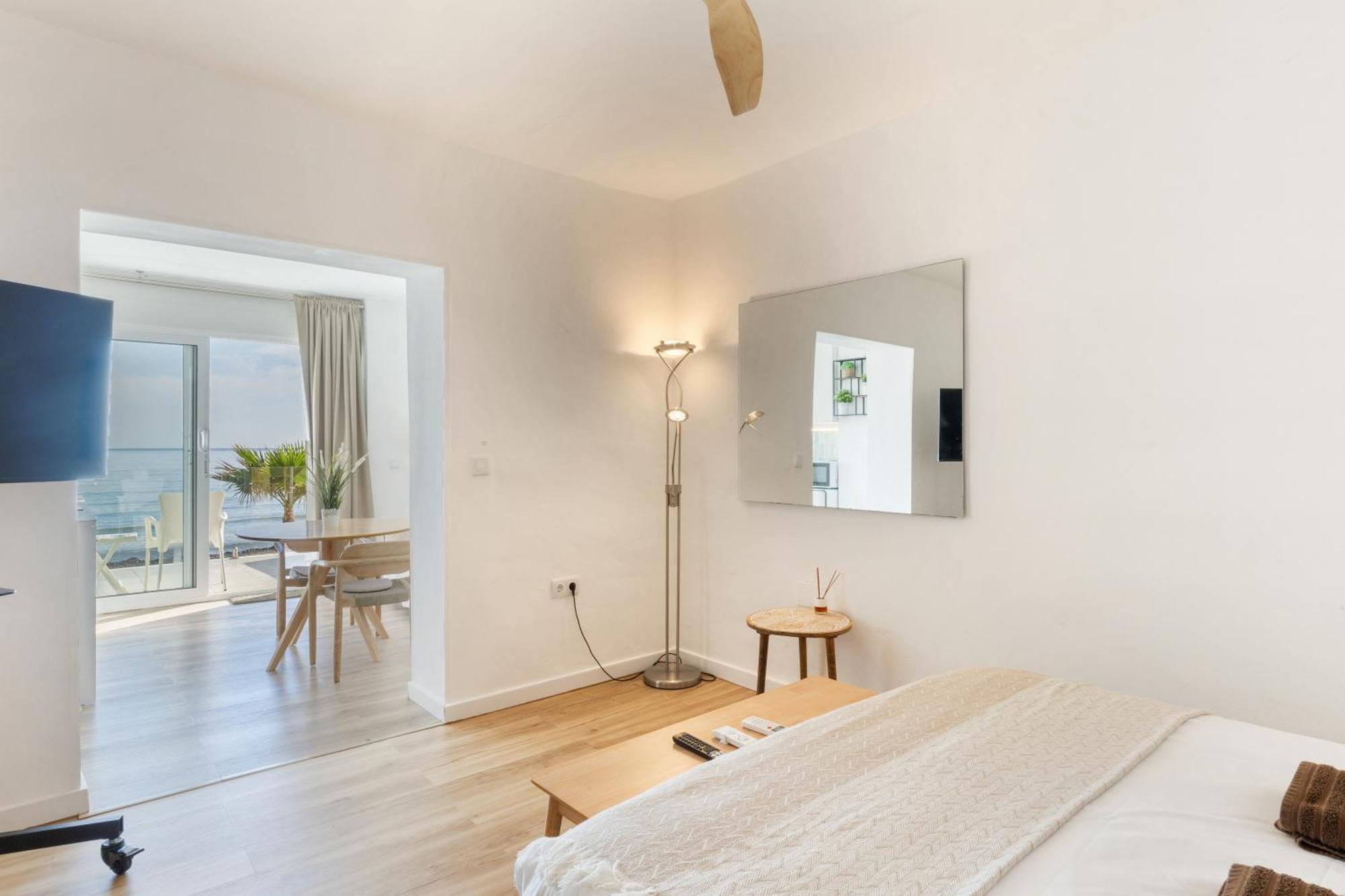 Excepcional Apartamento Amanecer Al Borde De Playa Y Mar, En Chalet Roquetes لقنت المظهر الخارجي الصورة